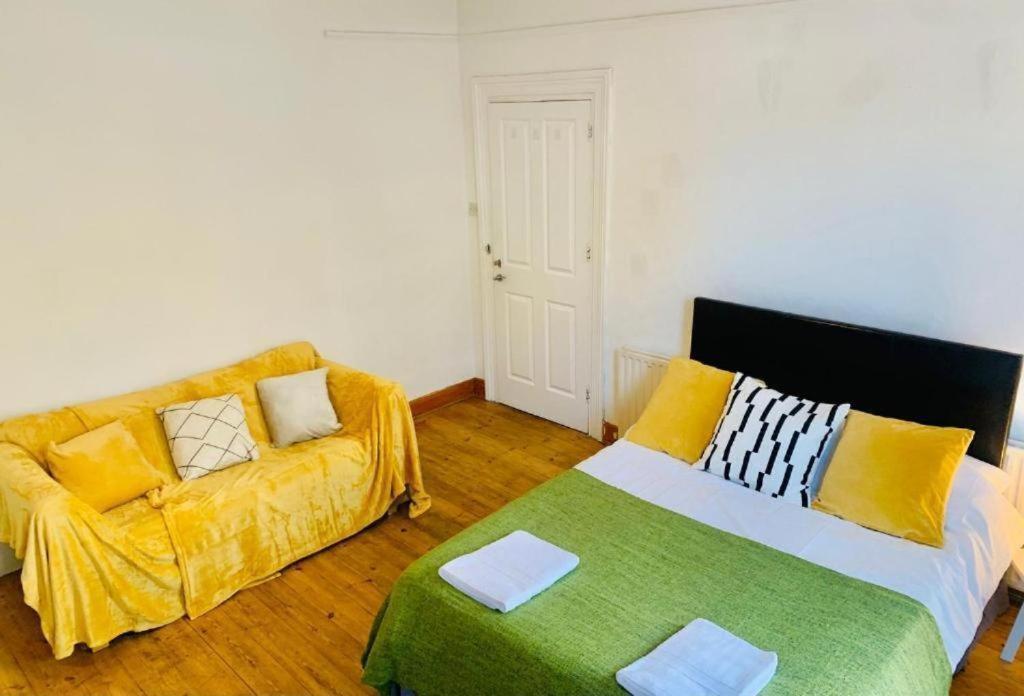 Guest House Balham, South London Spacious, Lambert, 6 Rooms Available Szoba fotó